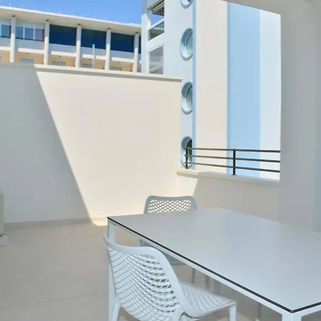 Charming Seaside Escape With Bright Interiors Apartamento Bibione