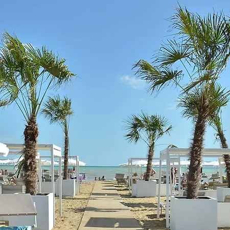 Apartamento Charming Seaside Escape With Bright Interiors Bibione